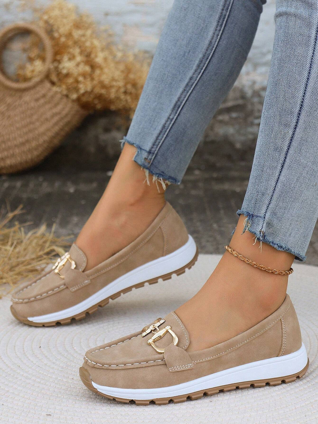 Hedda - Flat Moccasins with Buckle