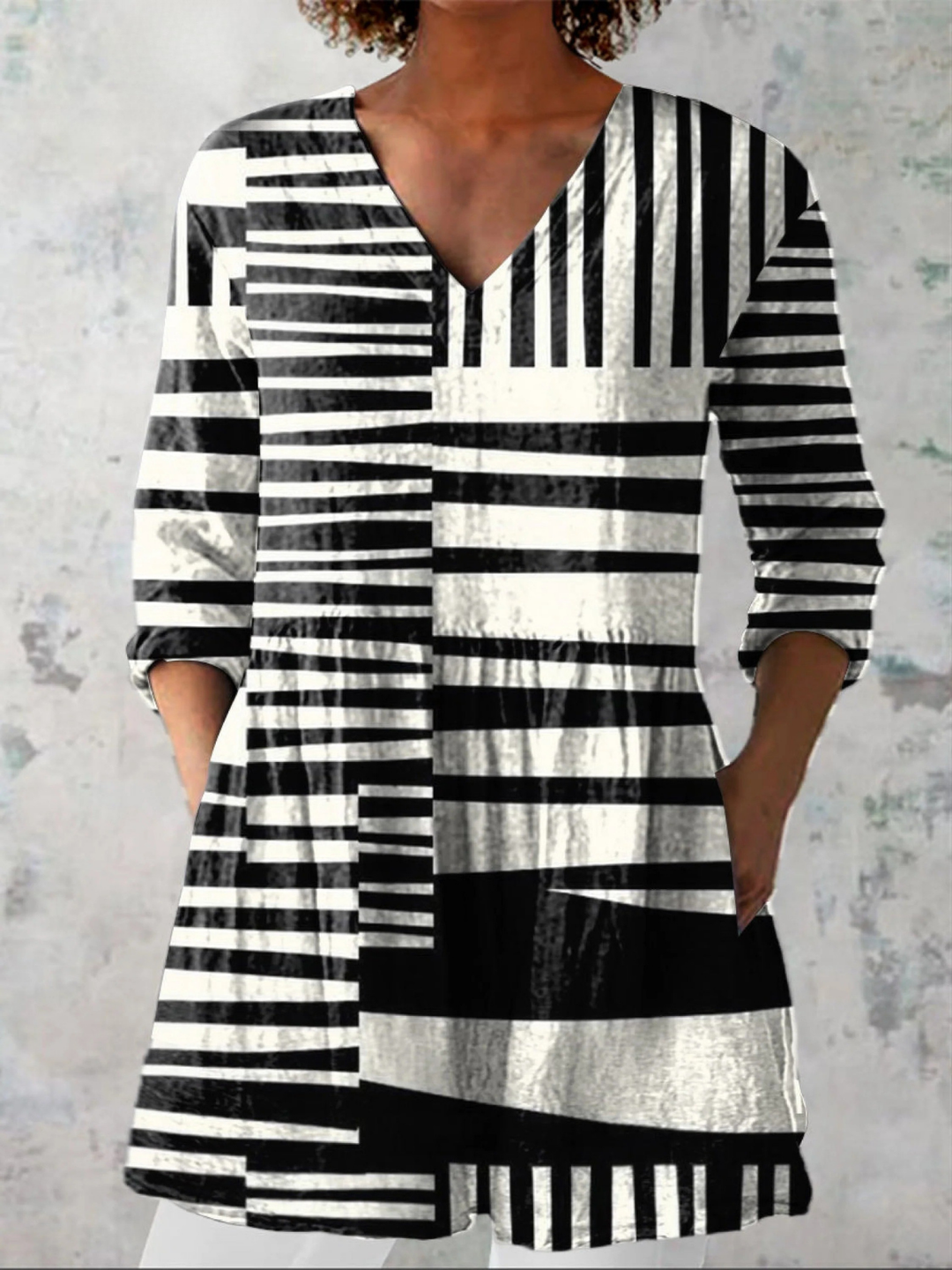 Johanna | Long Blouse with V-Neck