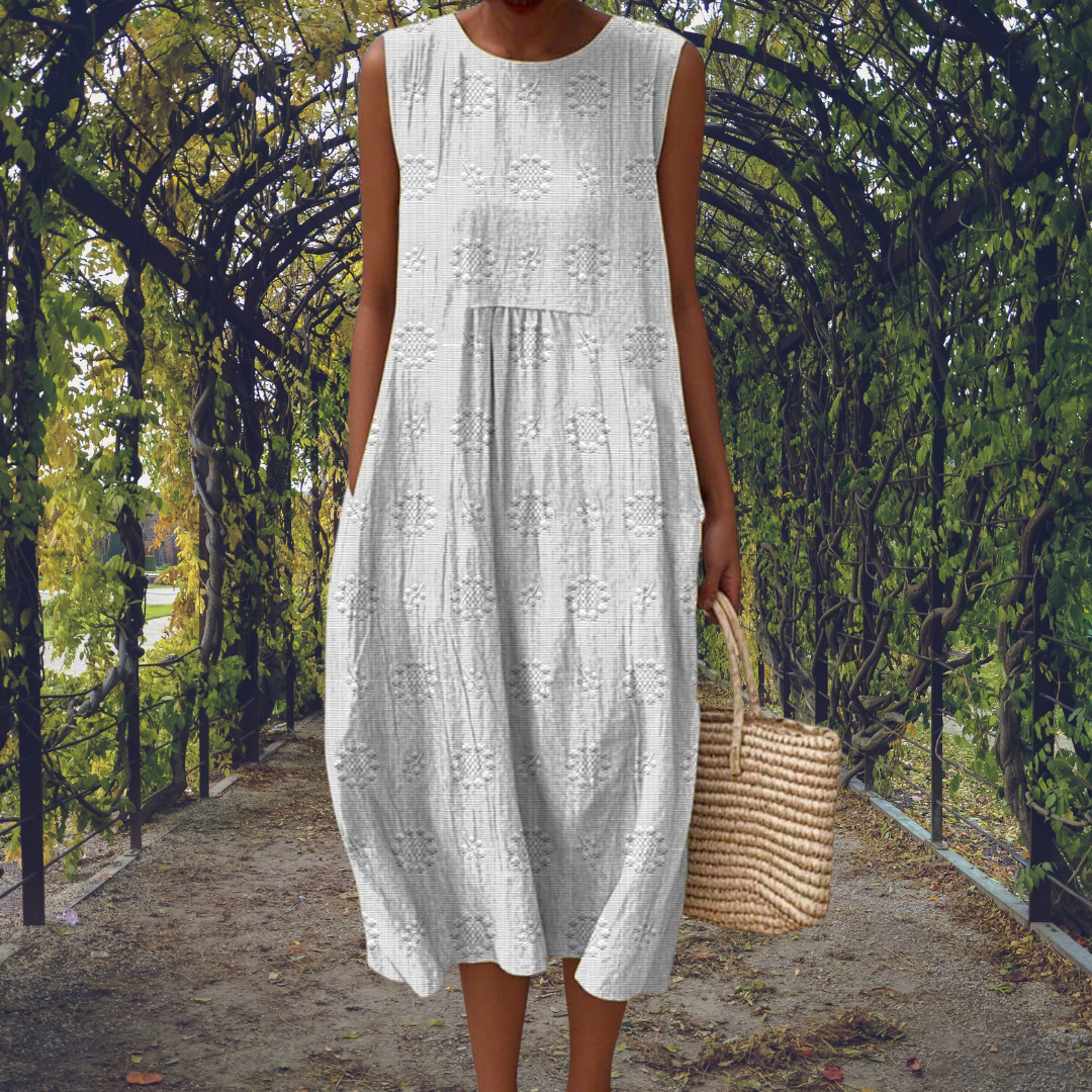 Natasha – Elegant sleeveless dress with pockets