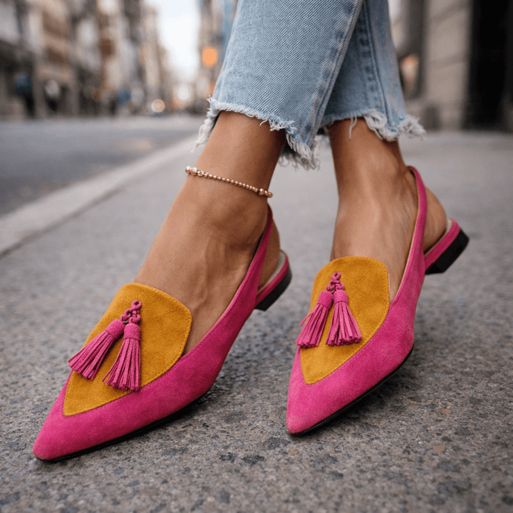 Dara | Sandals with straps and tassels