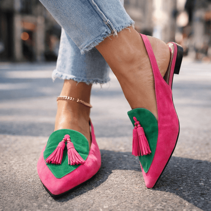Dara | Sandals with straps and tassels