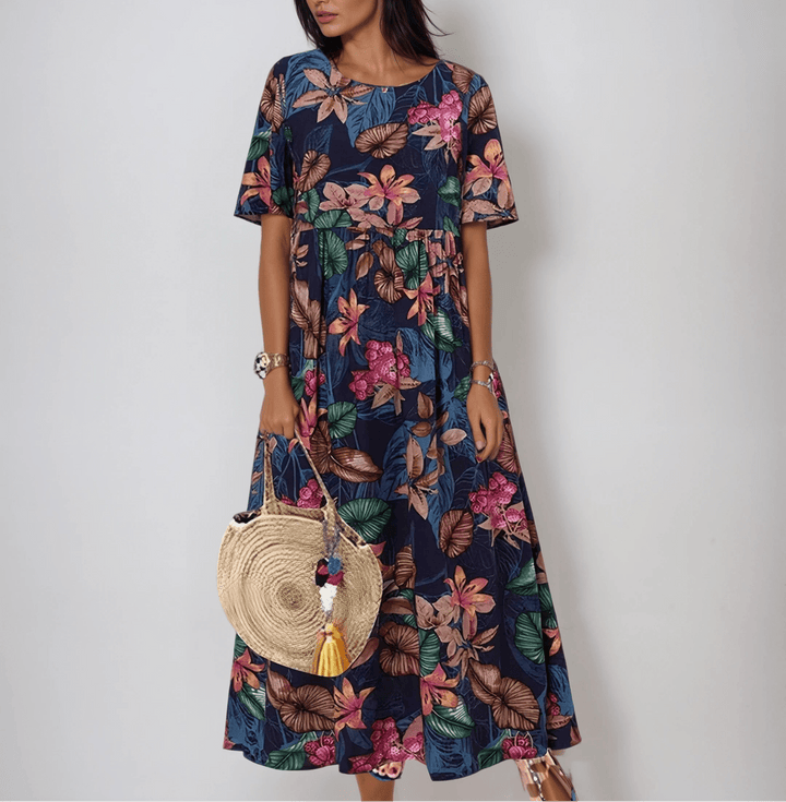 Nicole | Graceful Summer Bloom