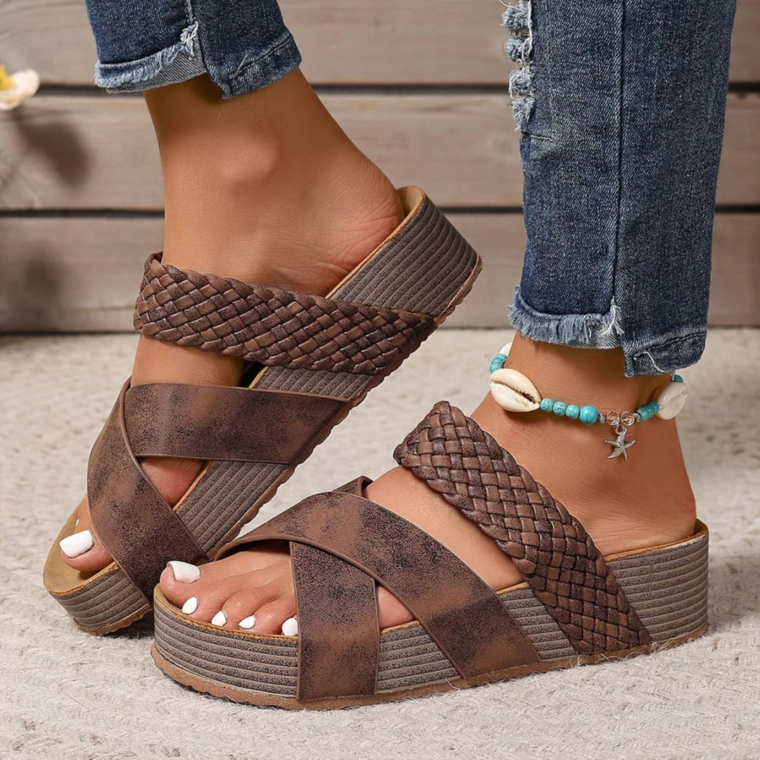 Laurie™ – Orthopedic Leather Strap Sandals