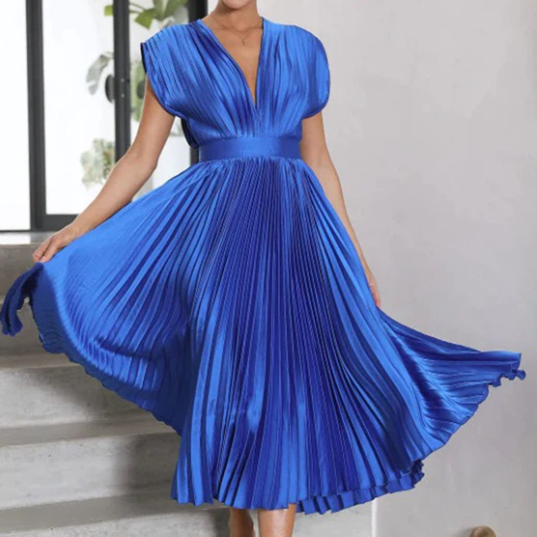Harrow & Lane™ | Timeless Pleated Midi Dress