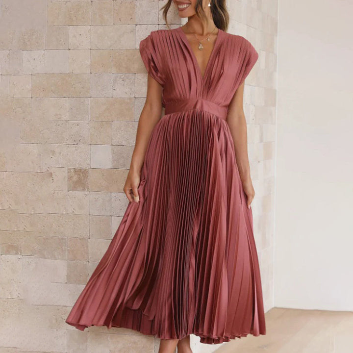 Harrow & Lane™ | Timeless Pleated Midi Dress