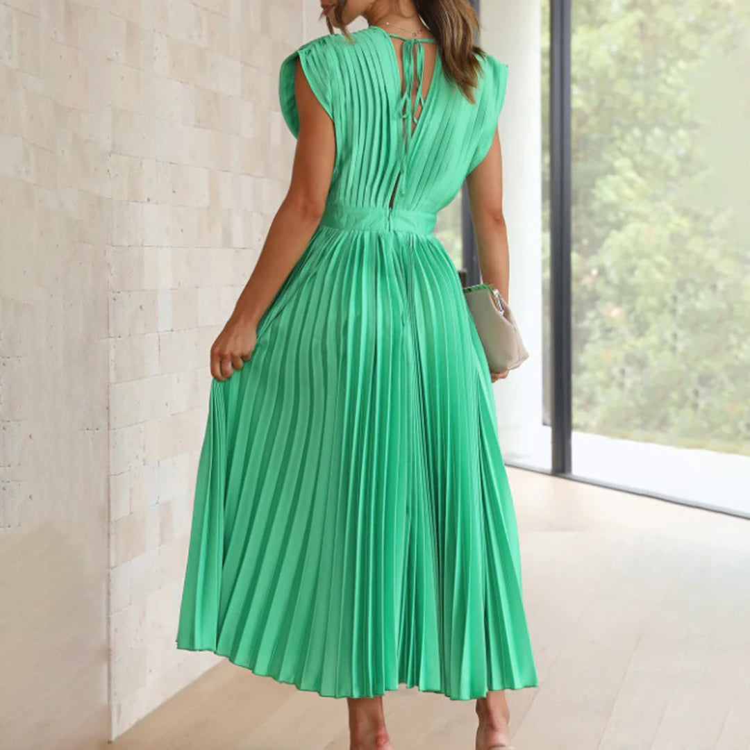 Harrow & Lane™ | Timeless Pleated Midi Dress
