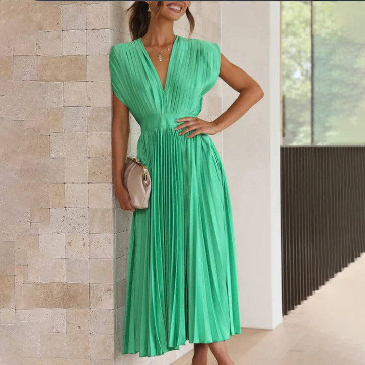 Harrow & Lane™ | Timeless Pleated Midi Dress