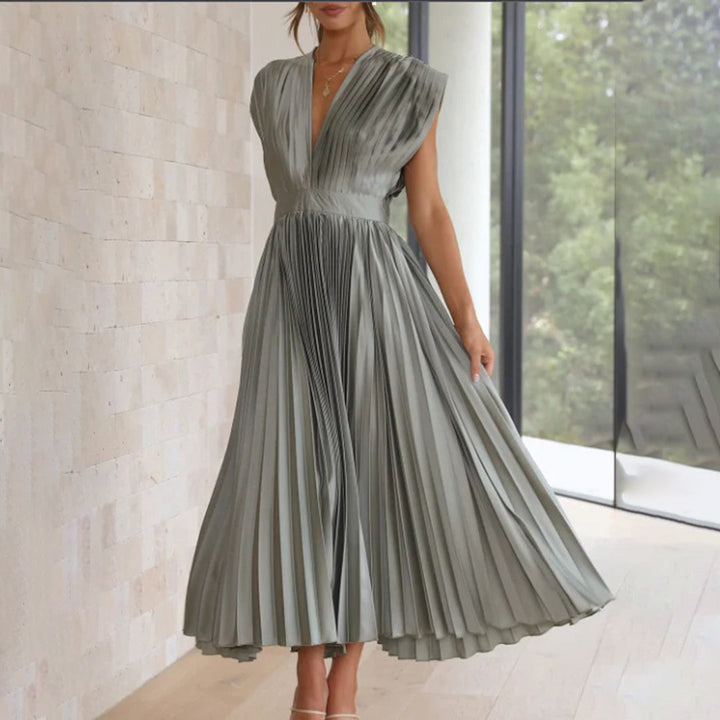 Harrow & Lane™ | Timeless Pleated Midi Dress