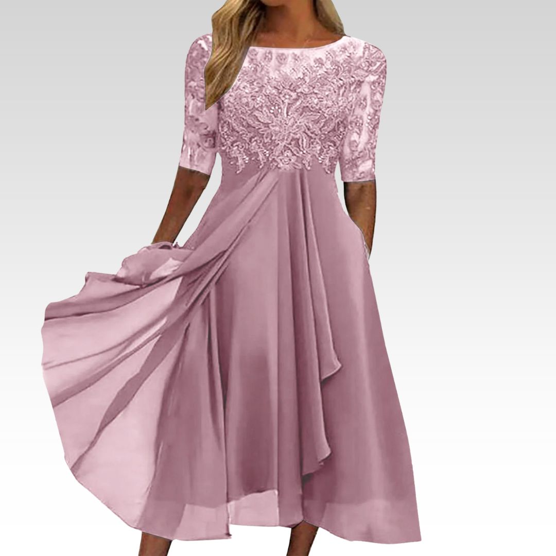 Jeanette – The Flattering Lace Midi Dress