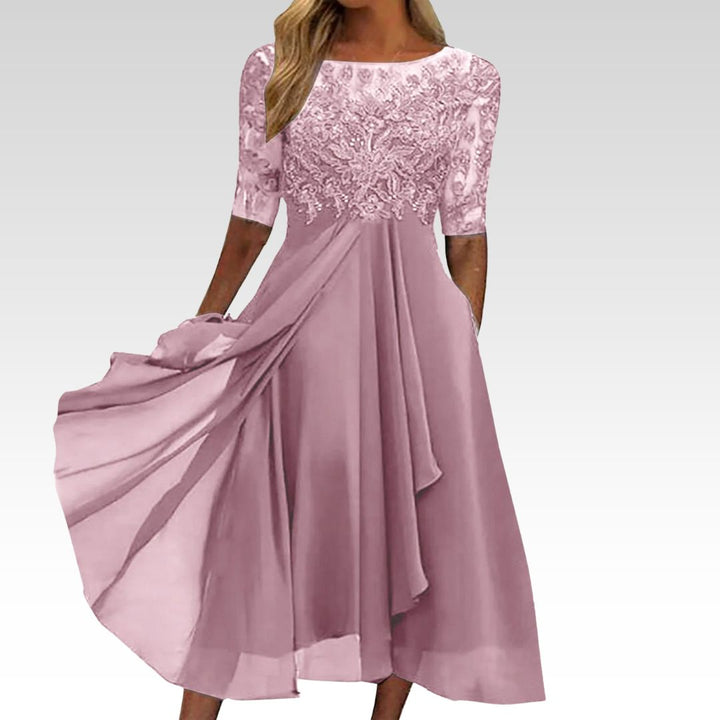 Jeanette – The Flattering Lace Midi Dress