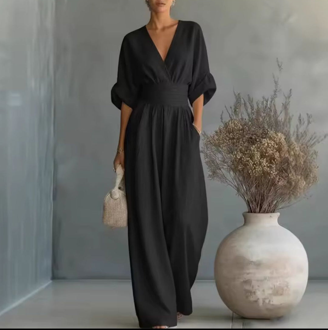 Sandrine - Jumpsuit to Feel Comfortable and Polished on Your Day.