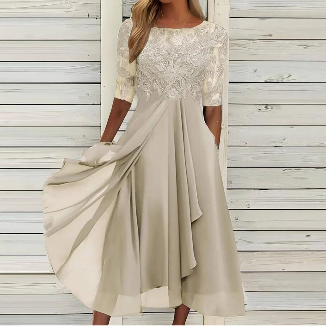 Jeanette – The Flattering Lace Midi Dress