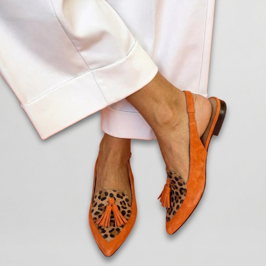 Dara | Sandals with straps and tassels